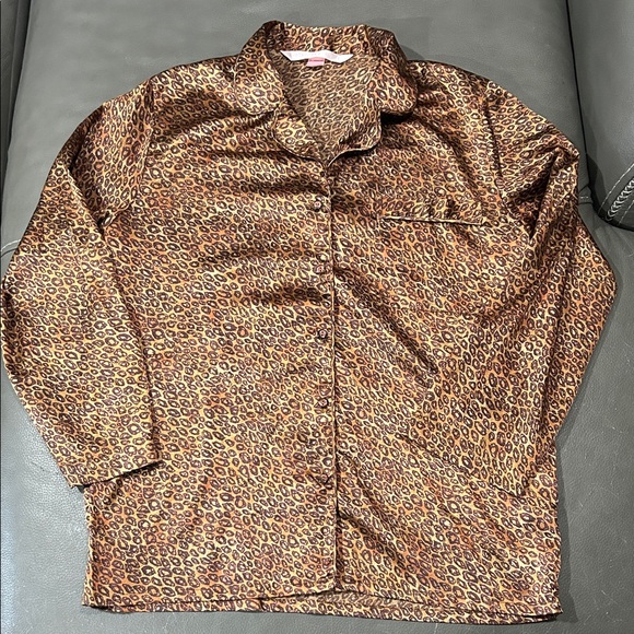 Victoria's Secret Other - Victoria’s Secret Leopard Print Button-Up Sleep Shirt, size S